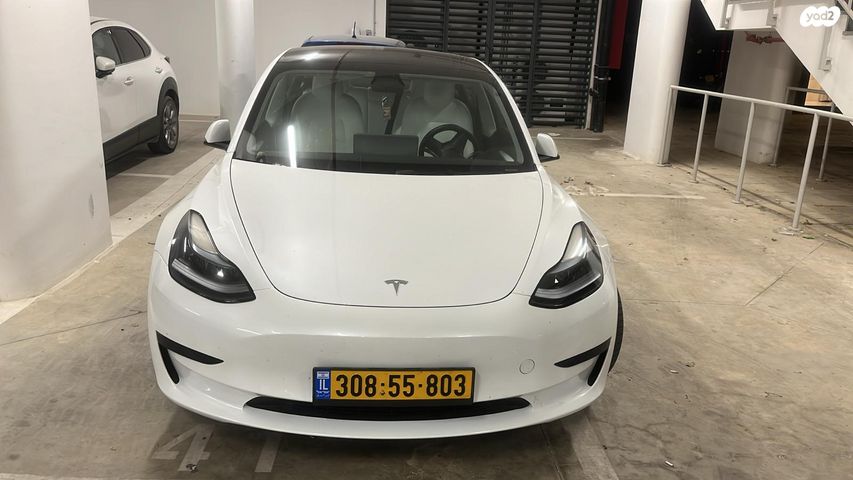 מודעת רכב טסלה מודל 3