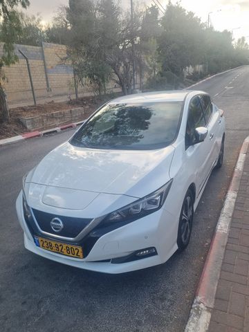 מודעת רכב ניסאן ליף