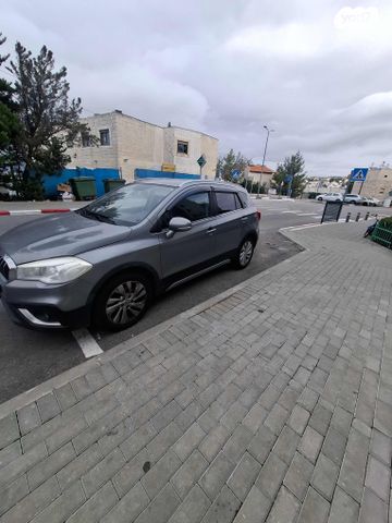 סוזוקי קרוסאובר