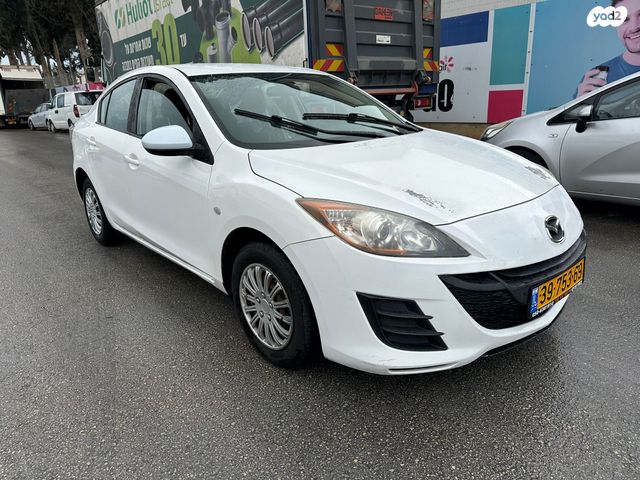 מודעת רכב מאזדה 3