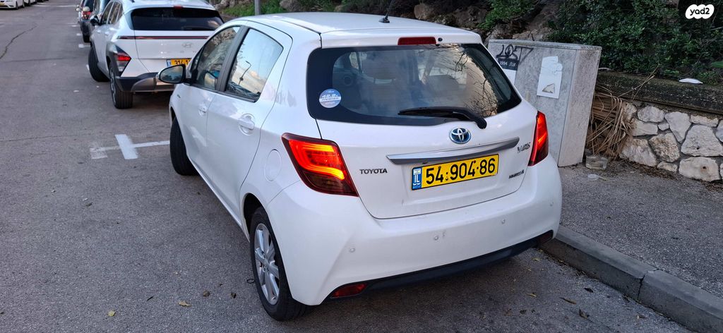 טויוטה יאריס