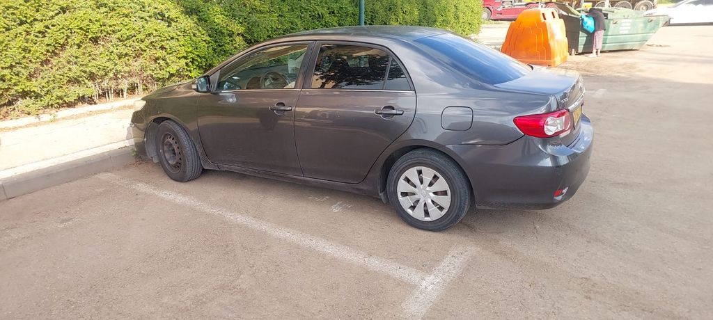 מודעת רכב טויוטה קורולה