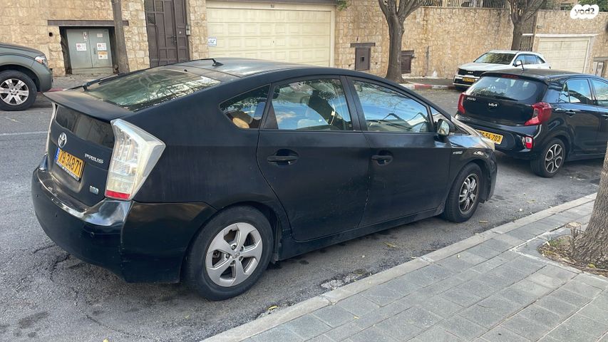 מודעת רכב טויוטה פריוס