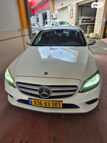 מודעת רכב מרצדס-בנץ C-class