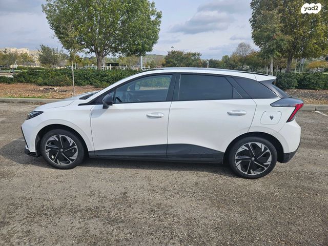 מודעת רכב אם ג'י MG4