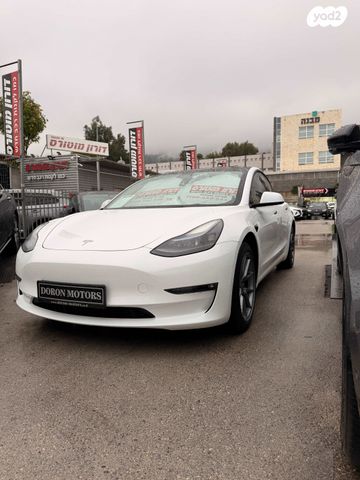 מודעת רכב טסלה מודל 3