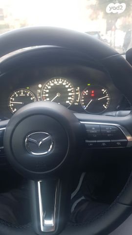 מאזדה 3
