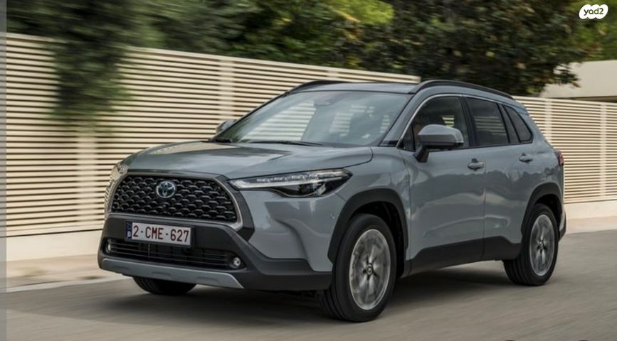 מודעת רכב טויוטה קורולה קרוס