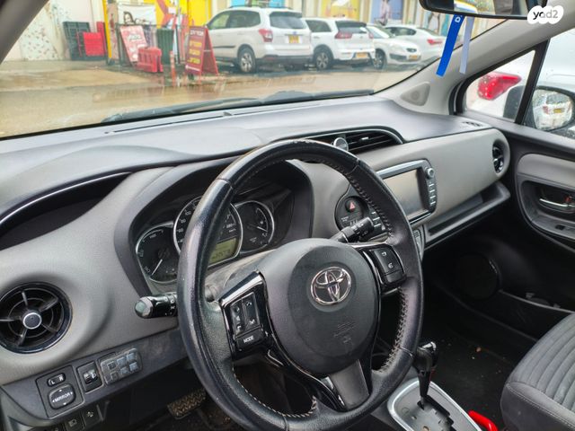 מודעת רכב טויוטה יאריס