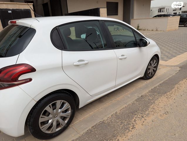 מודעת רכב פיג'ו 208