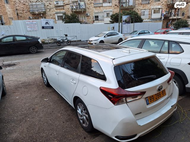 מודעת רכב טויוטה אוריס
