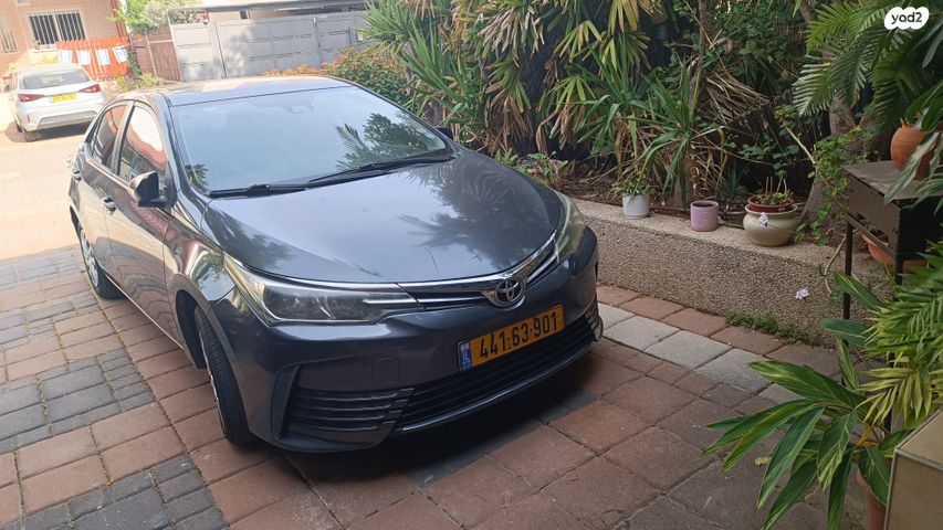 טויוטה קורולה