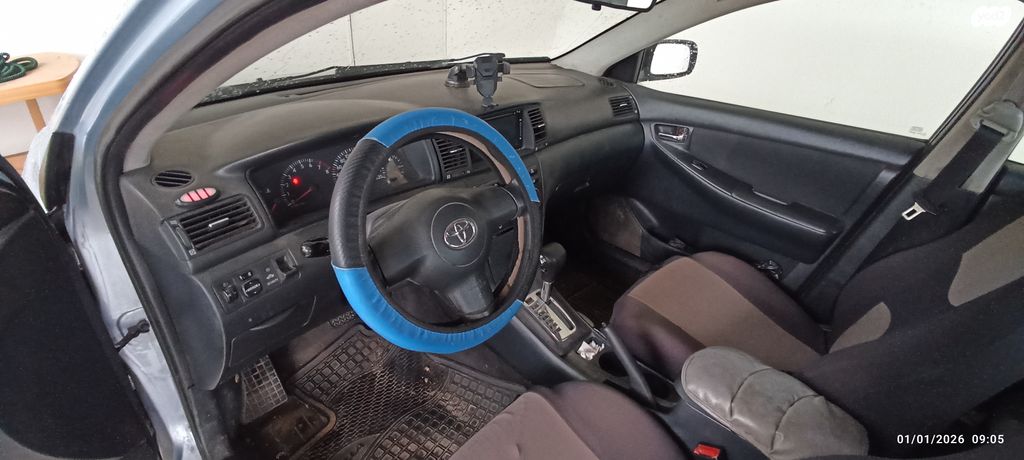 טויוטה קורולה