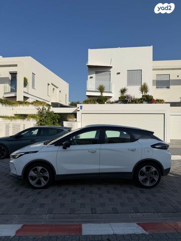 ג׳ילי Geometry C