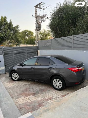 מודעת רכב טויוטה קורולה
