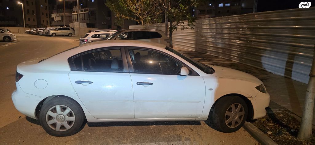 מודעת רכב מאזדה 3