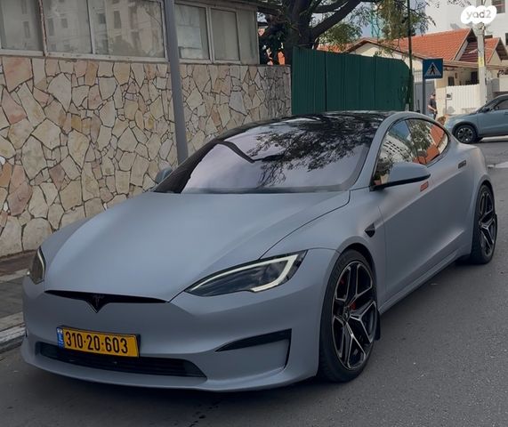 מודעת רכב טסלה מודל S