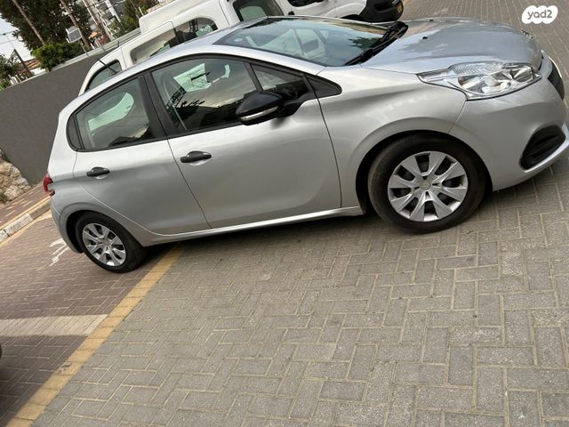 מודעת רכב פיג'ו 208