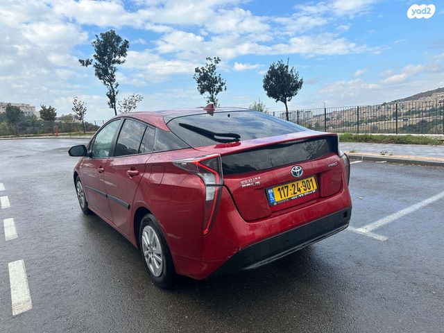 מודעת רכב טויוטה פריוס פלוס