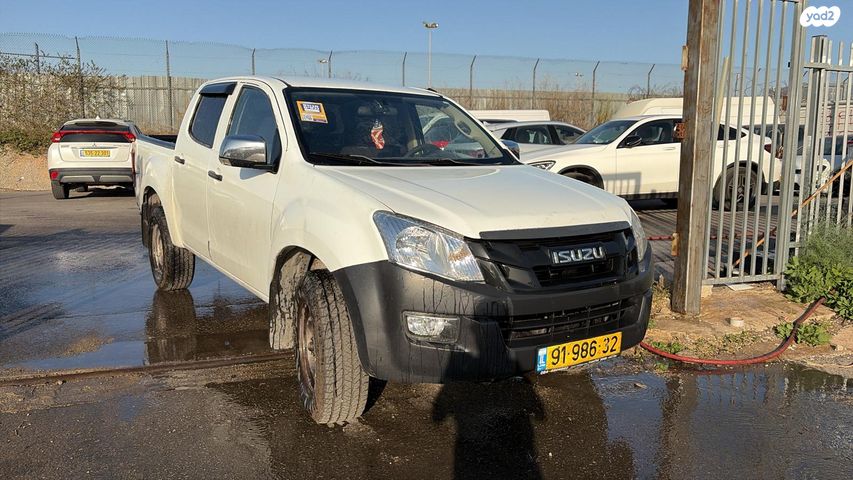 מודעת רכב איסוזו די-מקס