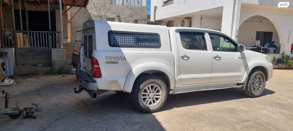 מודעת רכב טויוטה היילקס