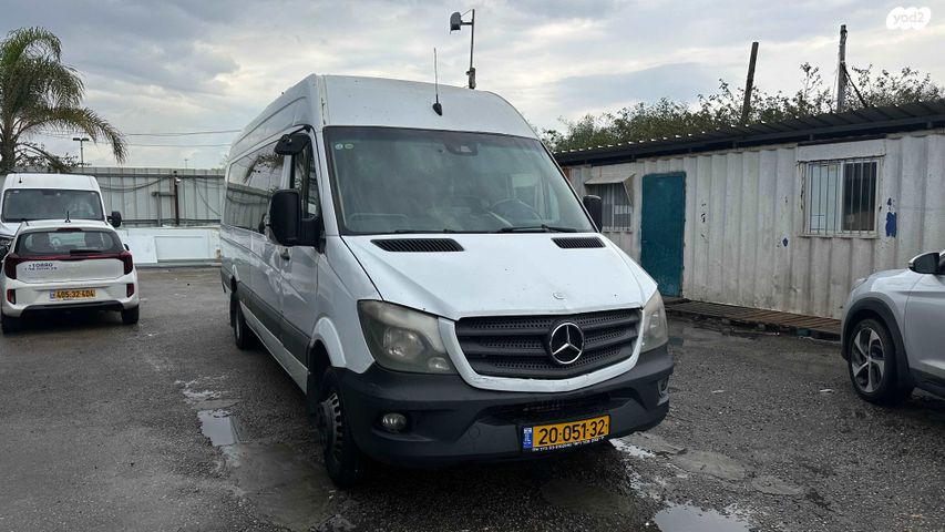 מודעת רכב מרצדס-בנץ ספרינטר