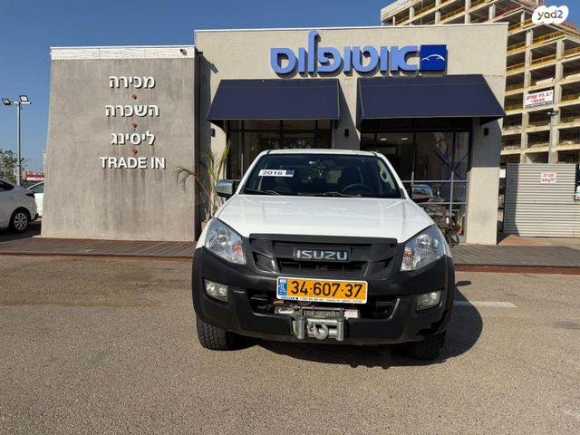 איסוזו די-מקס