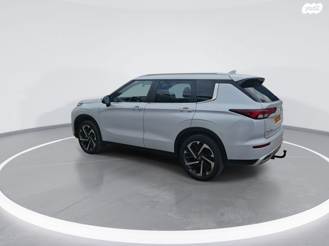 מיצובישי אאוטלנדר