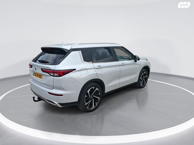 מיצובישי אאוטלנדר