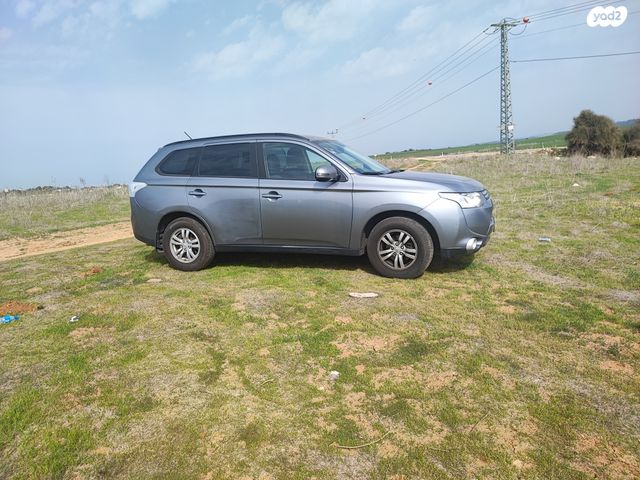 מיצובישי אאוטלנדר