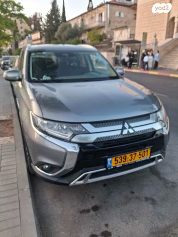 מיצובישי אאוטלנדר