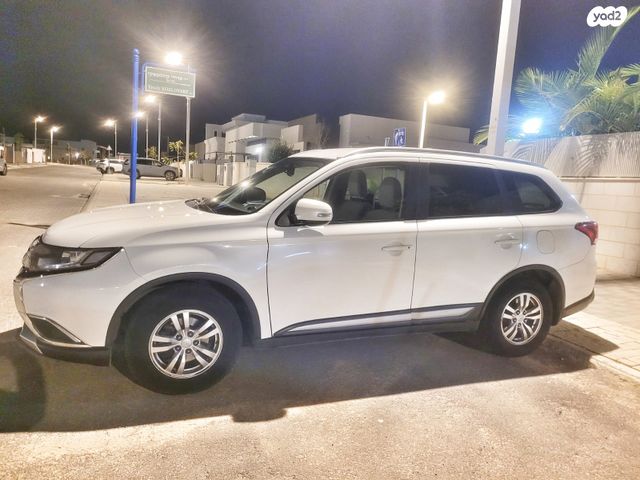 מיצובישי אאוטלנדר