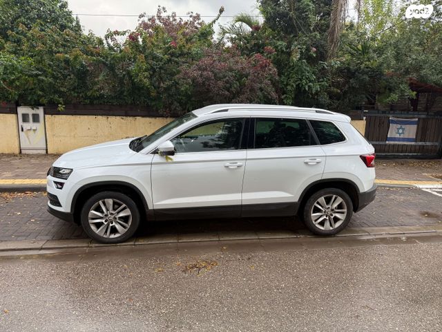 מודעת רכב סקודה קארוק