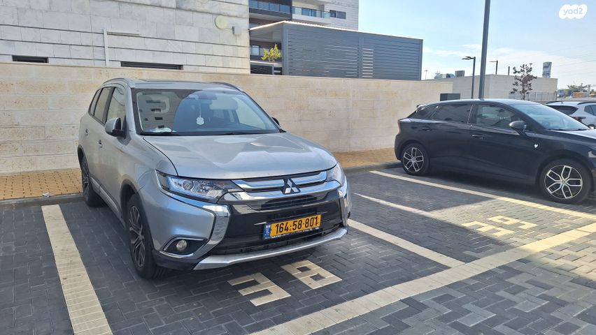 מיצובישי אאוטלנדר