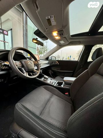 מיצובישי אאוטלנדר