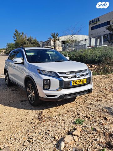 מודעת רכב מיצובישי ASX