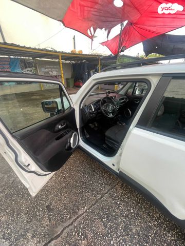 מודעת רכב ג'יפ רנגייד