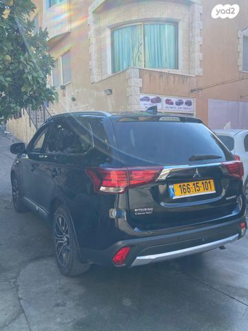 מיצובישי אאוטלנדר