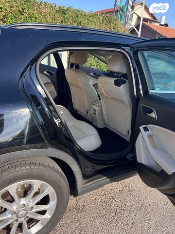 מרצדס-בנץ GLA