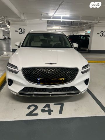 מודעת רכב ג'נסיס GV70