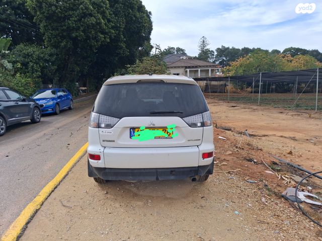 מיצובישי אאוטלנדר