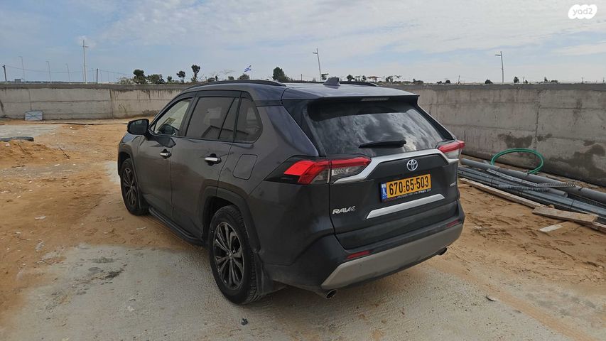 מודעת רכב טויוטה RAV4