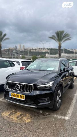 וולוו XC40