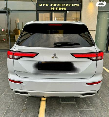 מיצובישי אאוטלנדר