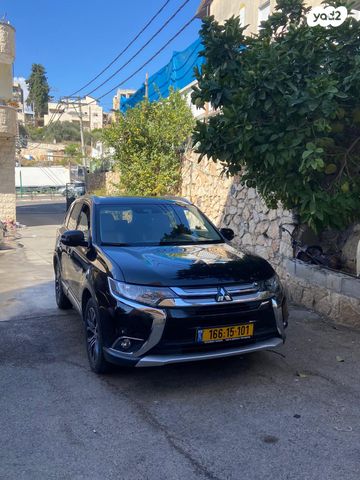 מיצובישי אאוטלנדר