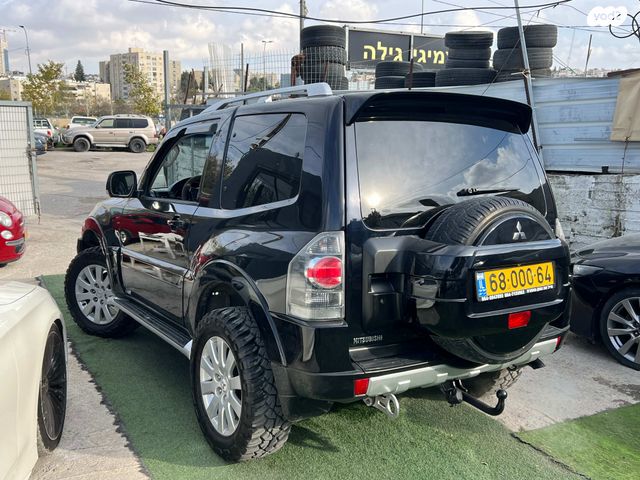 מיצובישי פג'רו