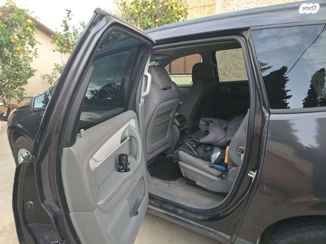 שברולט טראוורס