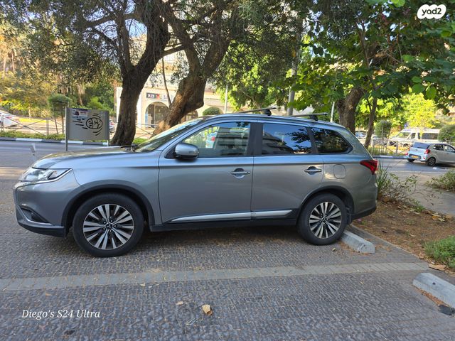 מיצובישי אאוטלנדר