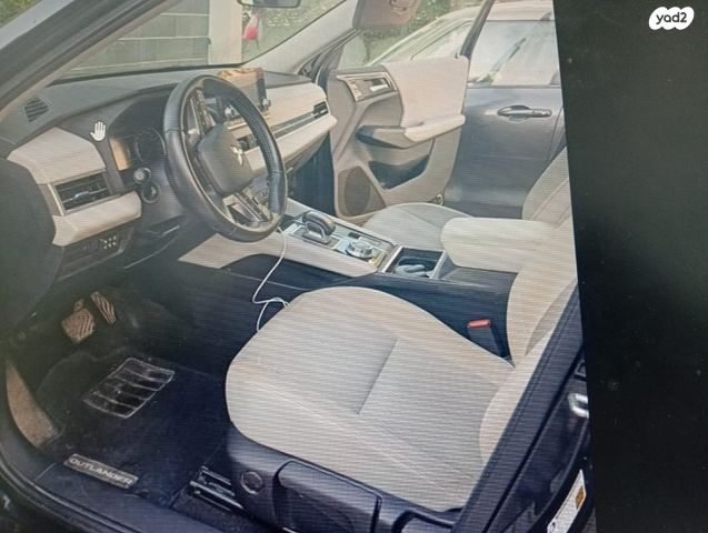 מיצובישי אאוטלנדר