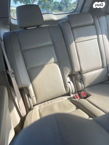 מודעת רכב ג'יפ גרנד צ'ירוקי